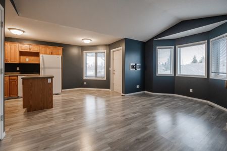 🏡 Charming 2 Bedroom - Photo 3