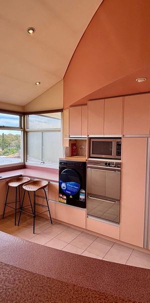 Windsor Gardens - Photo 1