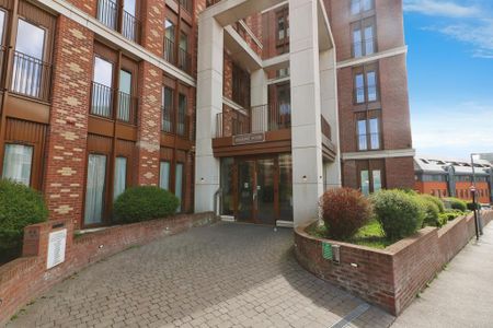 1 bedroom flat to rent - Photo 2