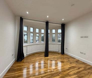 5 bedroom semi-detached house to rent - Photo 2