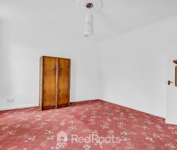 2 bed flat to rent in Kirkby Road, Hemsworth, Pontefract, West York... - Photo 6