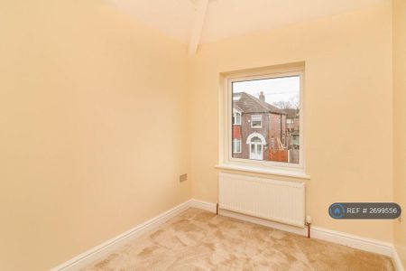 3 bedroom semi-detached house to rent - Photo 5