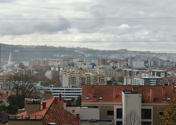 Apartamento T5 em Coimbra
