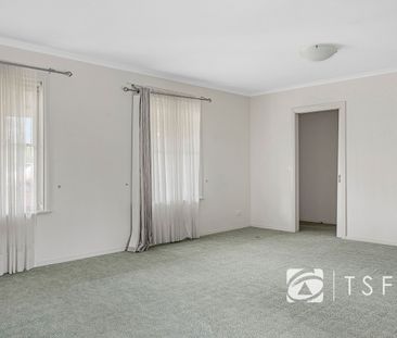 1/10 Larritt Street, Bendigo - Photo 6