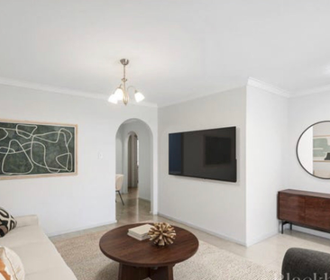 CHARMING TWO BEDROOM VILLA IN THE HEART OF JOONDANNA - Photo 3