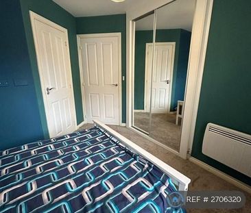 2 bedroom flat to rent - Photo 2