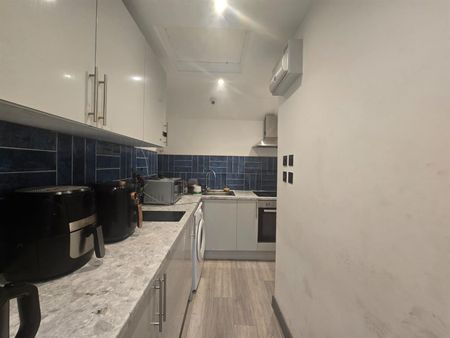 Wheatley Crescent, Hayes UB3, London - Photo 4