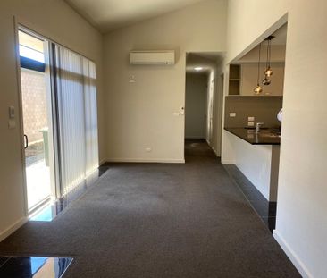 PAPAKURA, 3 BEDROOMS - Photo 6
