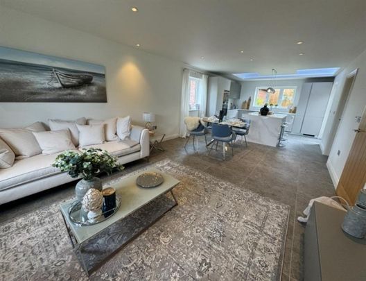 3 Bedroom Detached To Let - Photo 1