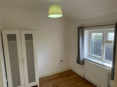 4 Bed End Terrace, Abbots Wood Road, LU2 - Photo 3