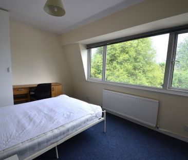 6 bedroom Semi-detached house to rent - Photo 2