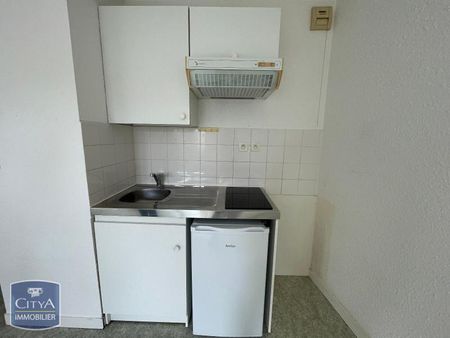 Location Appartement 1 pièce 24m² LE MANS 72000 - Photo 2
