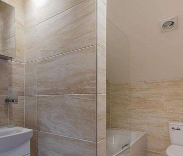 The Walk, Roath, CF24 - Photo 4