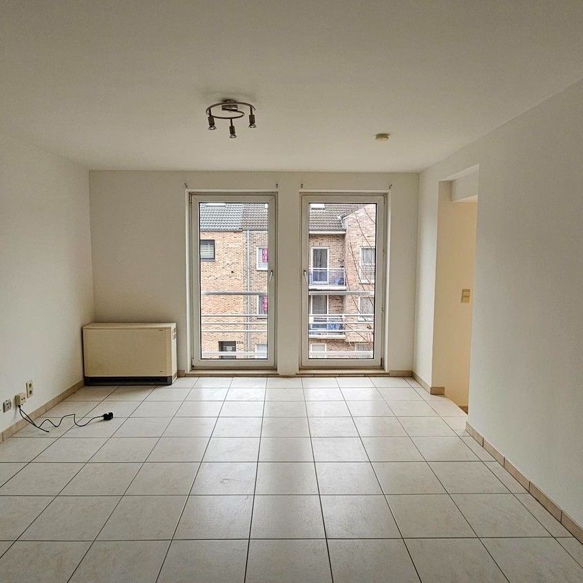 Appartement te huur - Photo 1