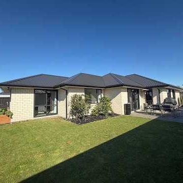 Rolleston - Photo 1