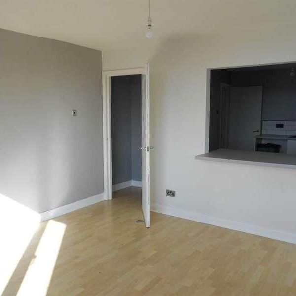 Flat, Bangor Street, Caernarfon, LL55 - Photo 1