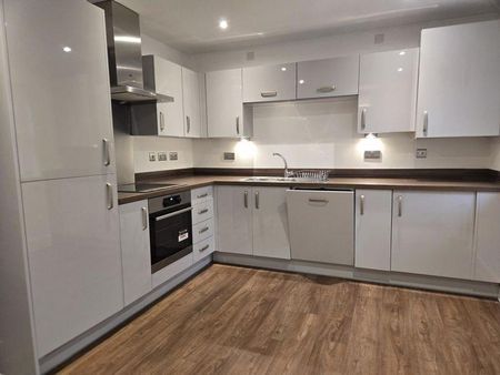 2 bedroom apartment to rent - Photo 3