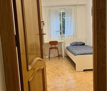 Plaça Nova de lEsglésia, Valencia, Valencian Community 46025 - Photo 4