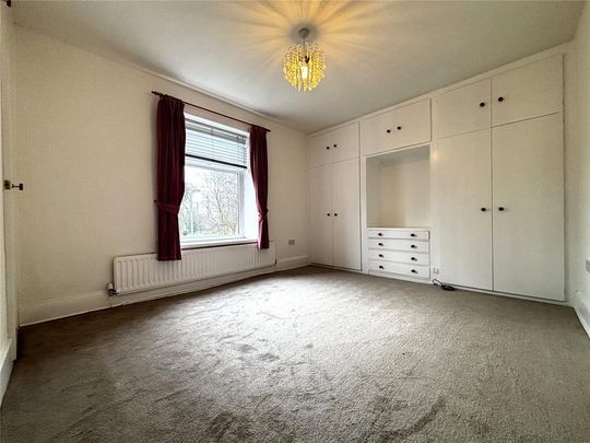 2 bedroom end of terrace house to rent - Photo 1