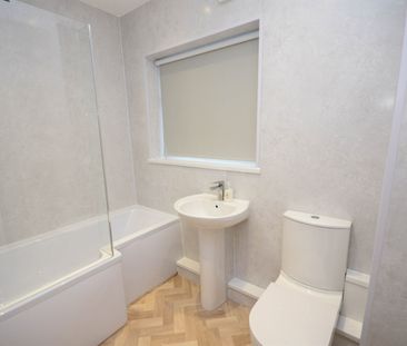 2 bed flat to rent in Osborne Avenue, South Shields, NE33 - Photo 3