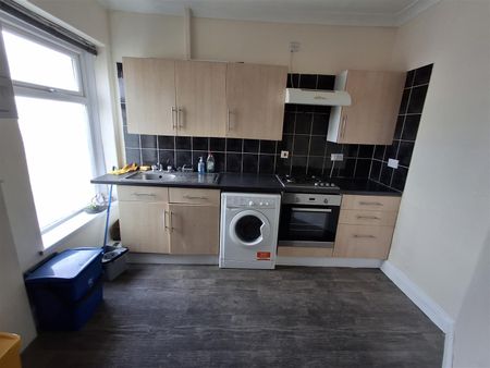 2 Bed Flat To Let On Clive Street, Cardiff - Photo 4