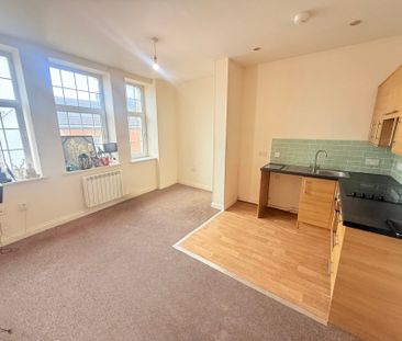 Sherborne Road, Yeovil, Somerset - Photo 1