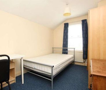 Coronation Avenue, Bath, BA2 - Photo 3