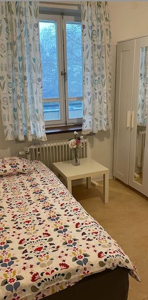 Förvaltarvägen, Solna - Photo 1