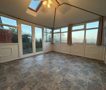 ParkRoad, Shirebrook, MANSFIELD - Photo 4