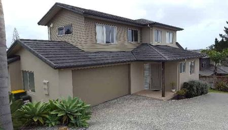 Well looked after4 bedrooms house - Photo 3