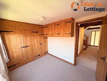 Finn Farm Court, Kingsnorth, Ashford - Photo 4