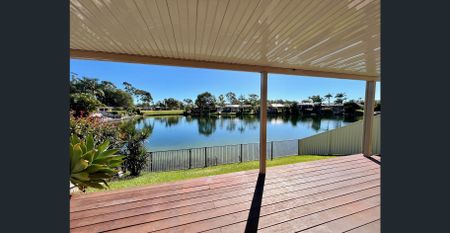 IMMACULATE LAKEFRONT DUPLEX - Photo 2