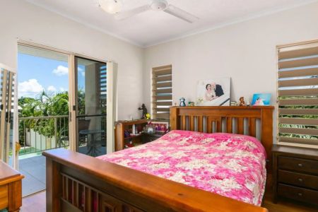 Modern unfurnished apartment close to the CBD - Photo 3