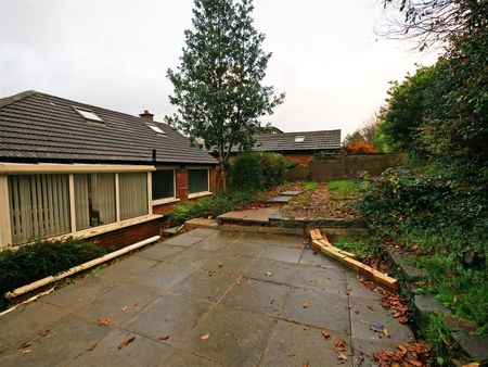 12 Beechill Park East, Saintfield Road, - Photo 3