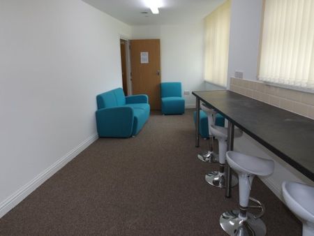 Guildhall Walk, Southsea - Photo 5