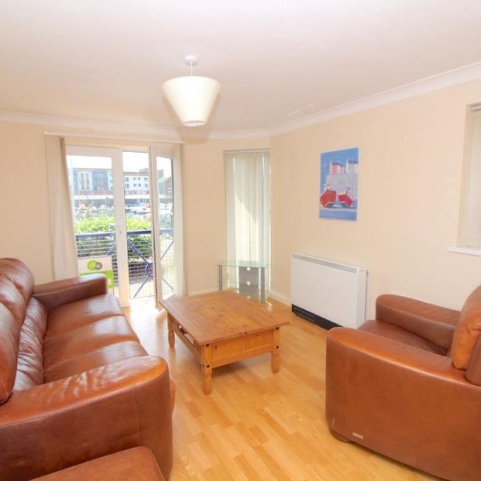 2 bedroom flat to rent - Photo 1
