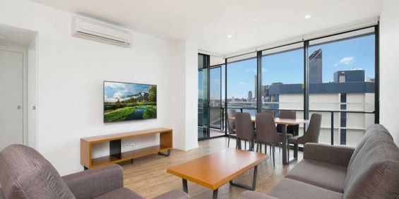 Modern Apartment with Stunning Views - Photo 3