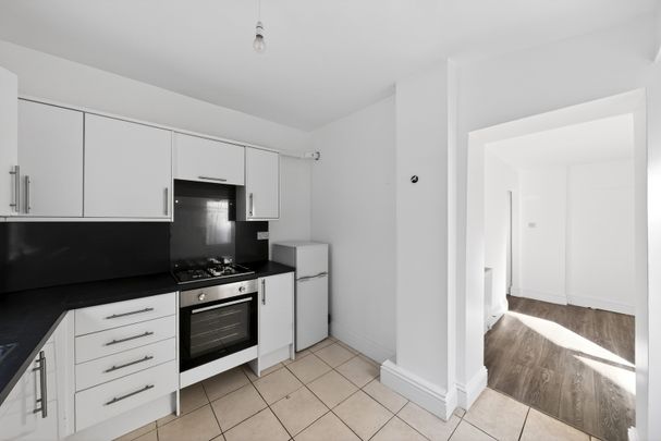 Glyn Road, Hackney, London, E5 0JP - Photo 1
