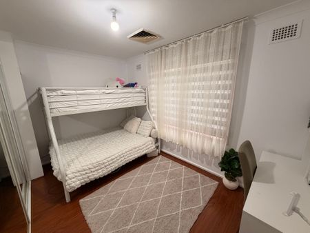 Charming Family Home in Mount Pritchard! - Photo 3