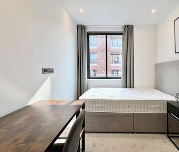 3 bedroom flat to rent - Photo 4