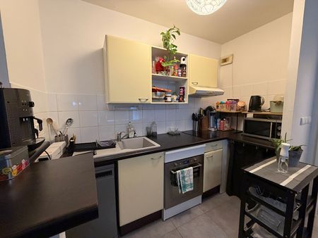 Location Appartement 2 pièces 44m² LA ROCHELLE 17000 - Photo 4