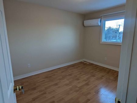 For Lease - 2 White Abbey Parkway Unit# 3, Toronto, Ontario - Photo 4