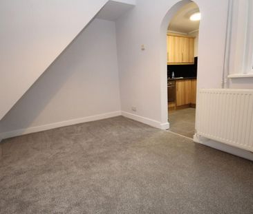2 bedroom terraced house to rent - Photo 6
