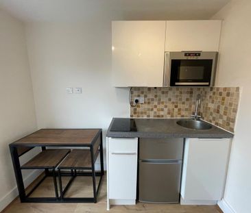 Studio to rent - Photo 3