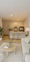 1 room apartment of 52m² in Montreal - Photo 2