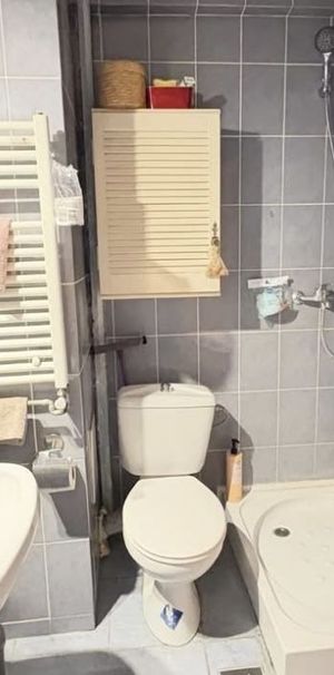 First renting apartment 1 camera Iasi station - Photo 2