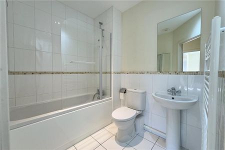 2 bedroom apartment to rent - Photo 5