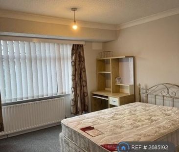 3 bedroom semi-detached house to rent - Photo 6