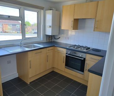 One Bedroom First Floor Maisonette on Verdi Close - Photo 2