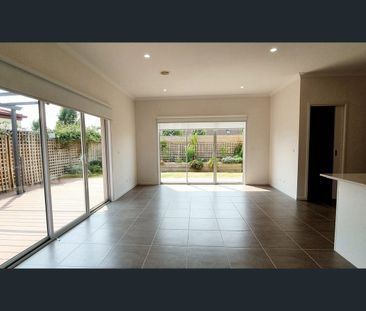 Double Story Located in Trillium Estate - Access to Club Trillum! - Photo 1